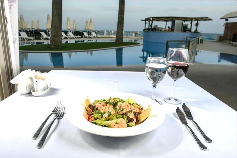 Mimoza Beachfront Hotel & Restaurant Ammókhostos Eksteriør bilde